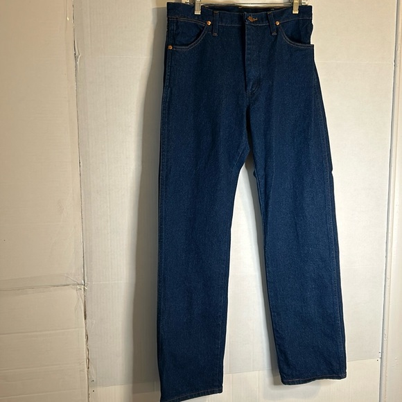Wrangler 13MWZ Cowboy Cut Dark Wash Western Cowboy Denim Jeans. Size 32x32 - Picture 2 of 10